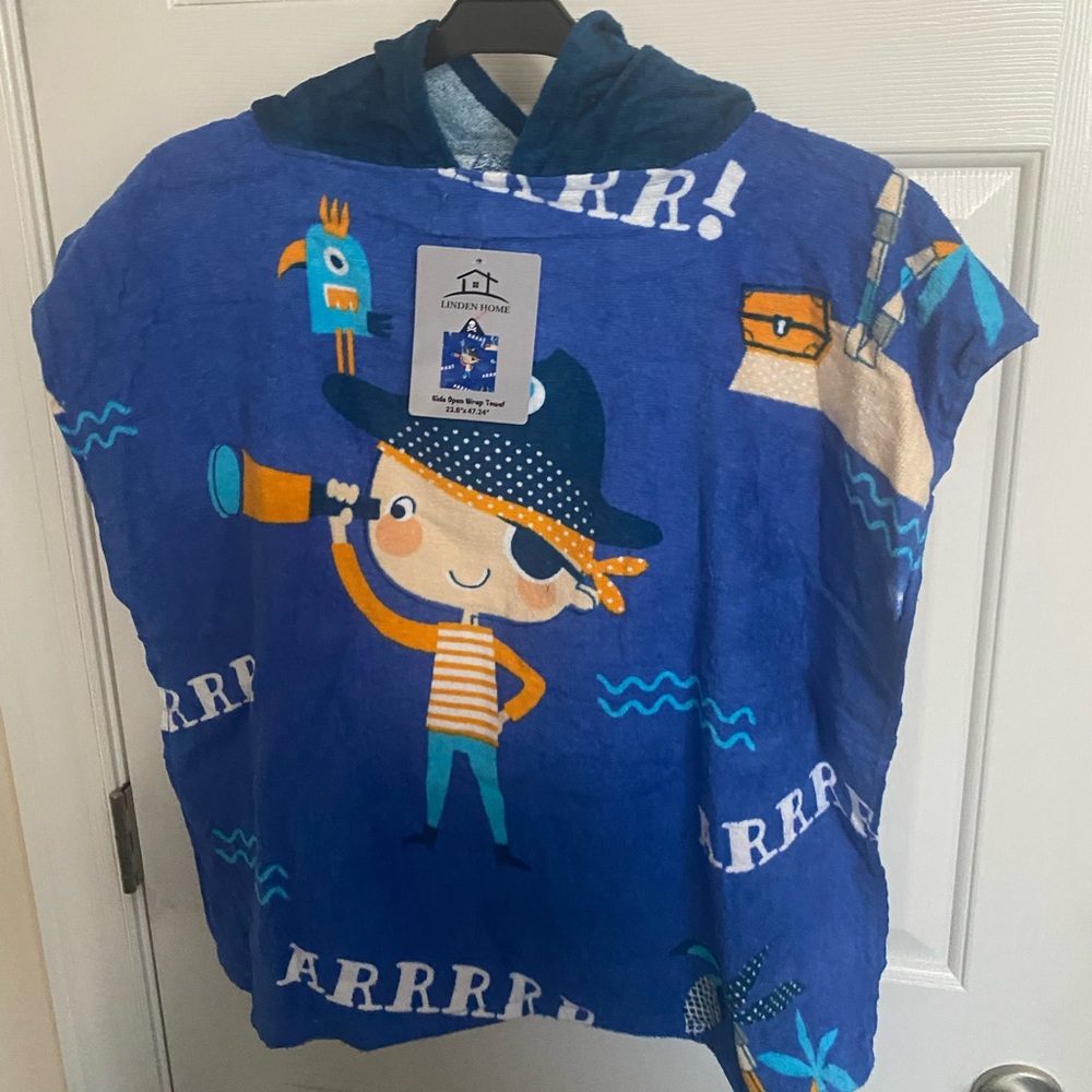 Hooded Pirate Towel For Kids 100% Cotton Beach, Bath, Pool 23.6x 47.24 Inches